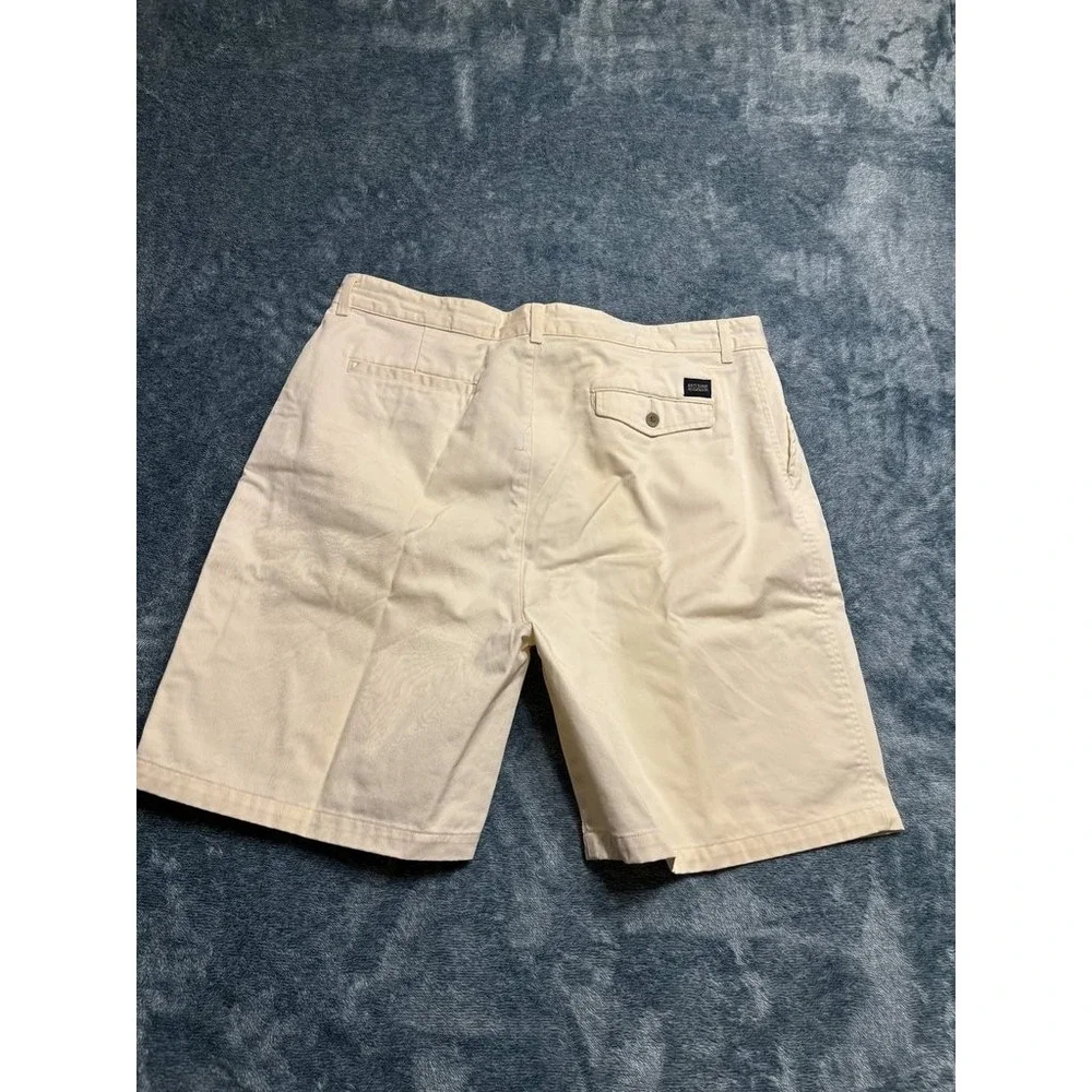Brittania Men's Cream Off-White Pleated Front 100% Cotton Shorts Size 38